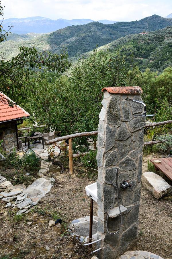 Casa Lucertola Villa Apricale Bagian luar foto