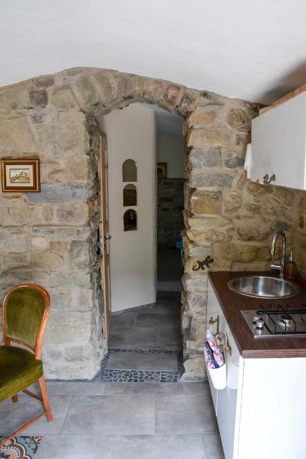 Casa Lucertola Villa Apricale Bagian luar foto
